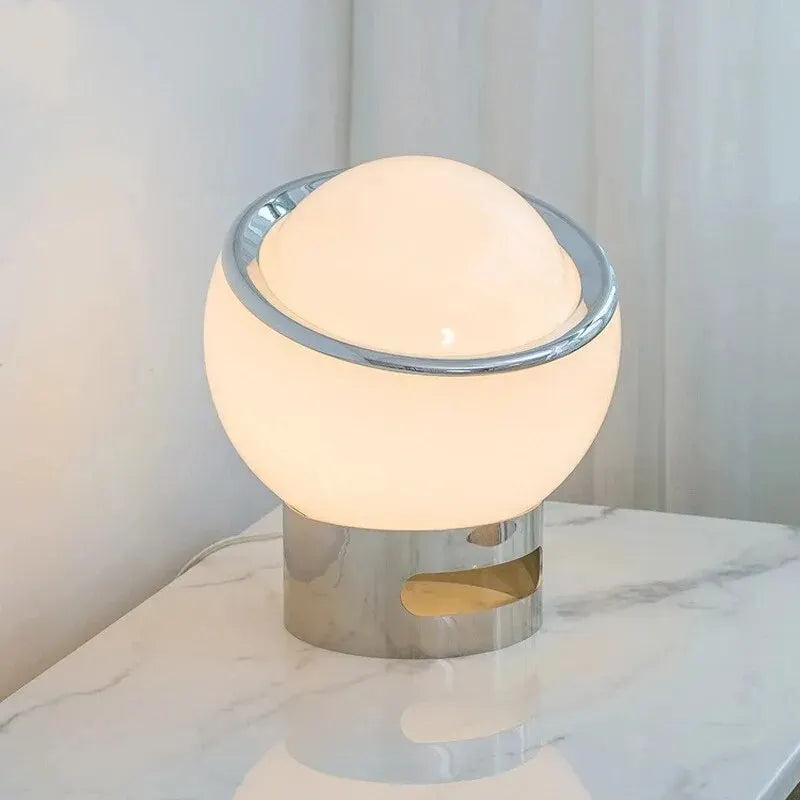 360° Glas-Kugel-Tischlampe – Stilvolle Wohnatmosphäre für jeden Raum