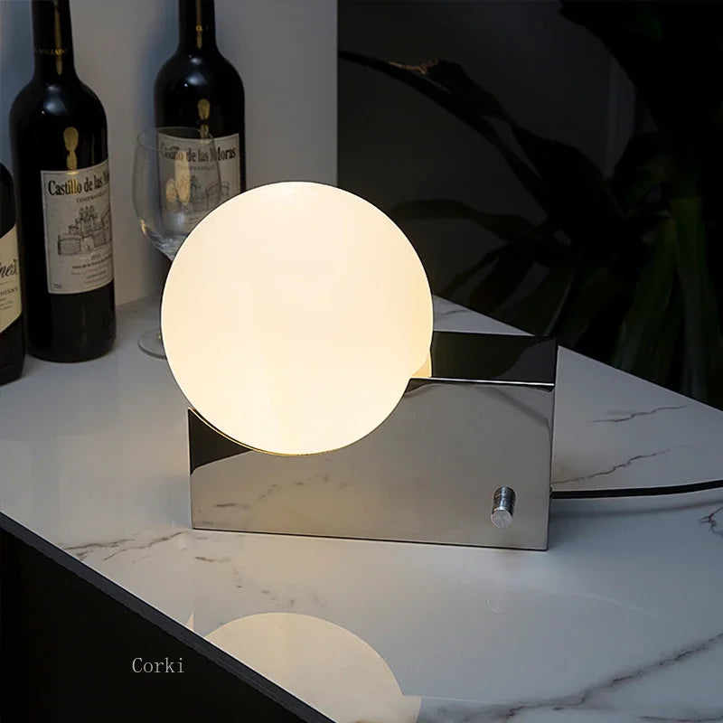 Moderne Designerlampe – Wand- & Tischversion
