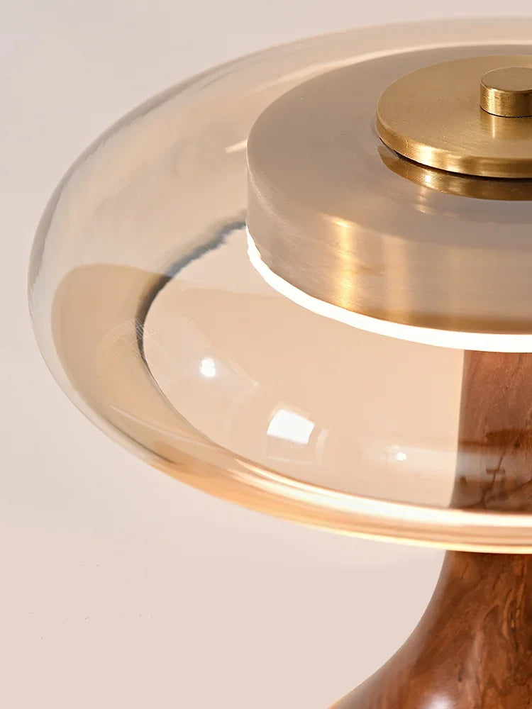Nordic Retro Tischlampe mit Holzfuß & Glaskuppel