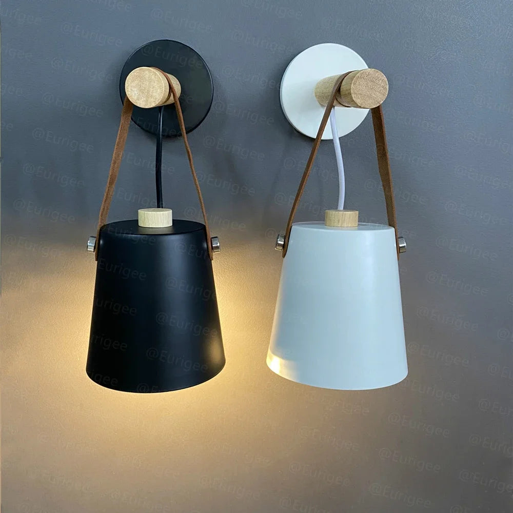 SkandiLeuchte | Holz-Eisen LED-Wandlampe