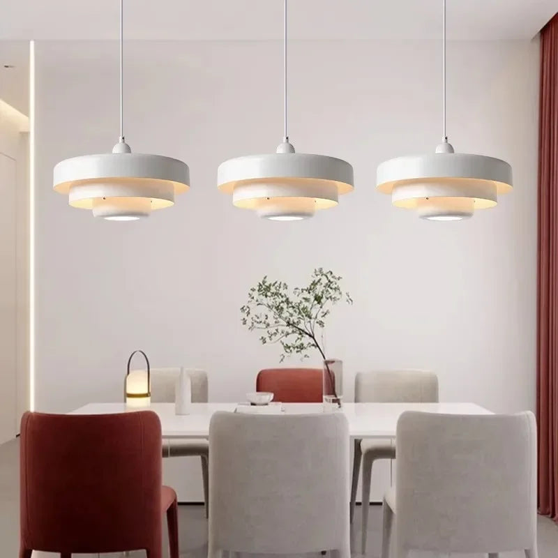 LuminaScandia NordicGlow - LED-Pendelleuchte: Macaron-Farbgebung aus Carbonstahl und Aluminium
