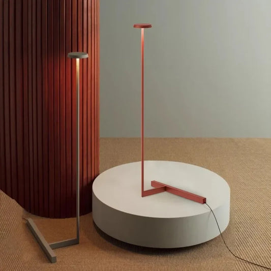 Minimalistische LED-Stehlampe