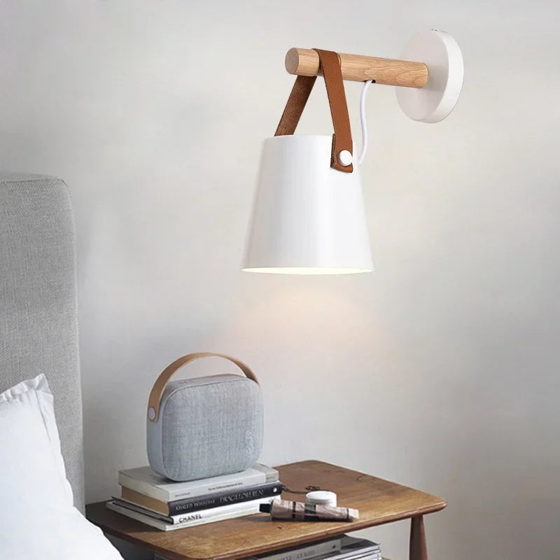 SkandiLeuchte | Holz-Eisen LED-Wandlampe