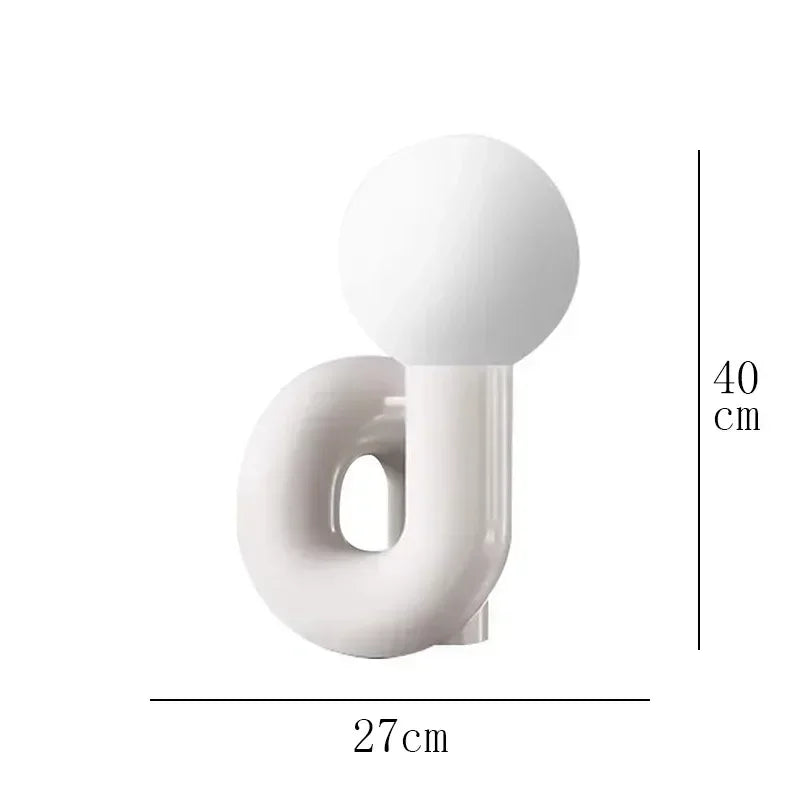 Skulptur-Lampe mit kugelförmigem Schirm